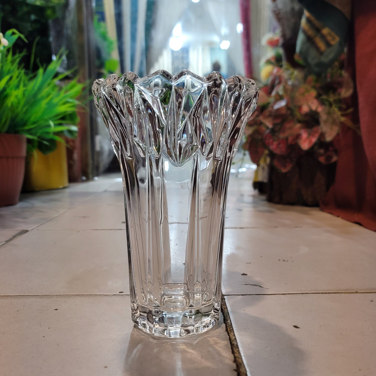 Mountain-Top Transparent Crystal Vase