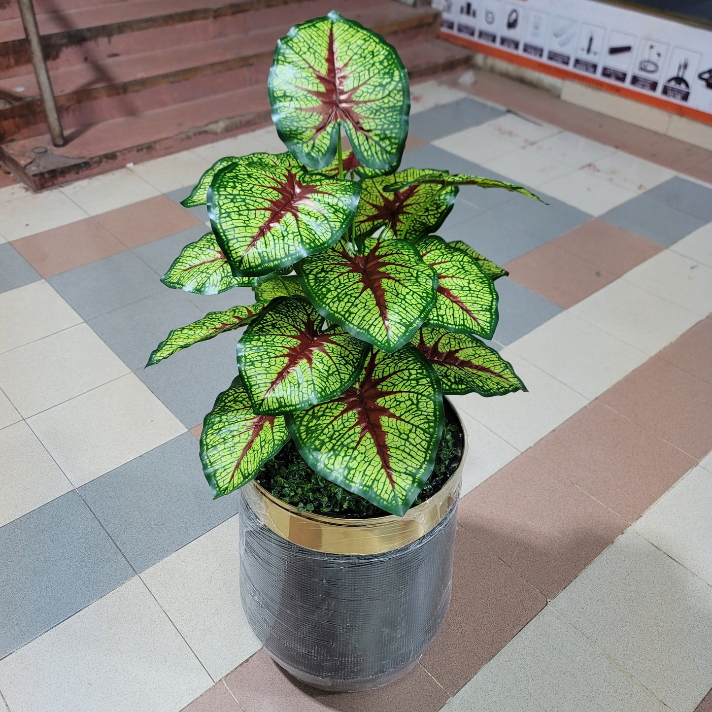 18-Leaves with stand 5ft