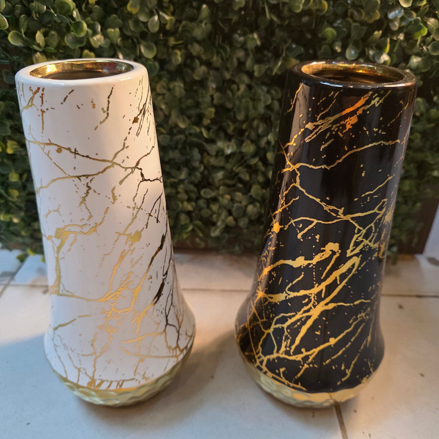 Golden texture vase