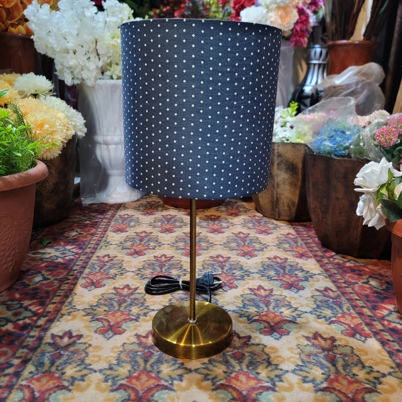 Simple Rod Antique Lamp