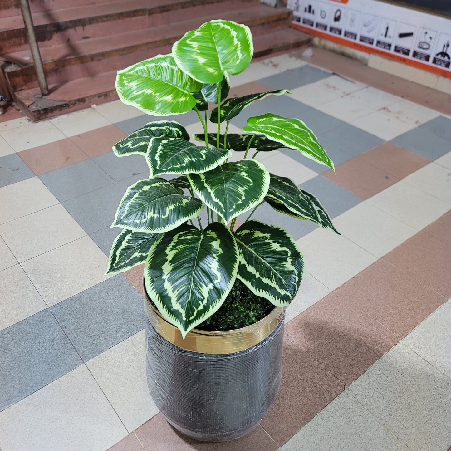 18-Leaves with stand 5ft