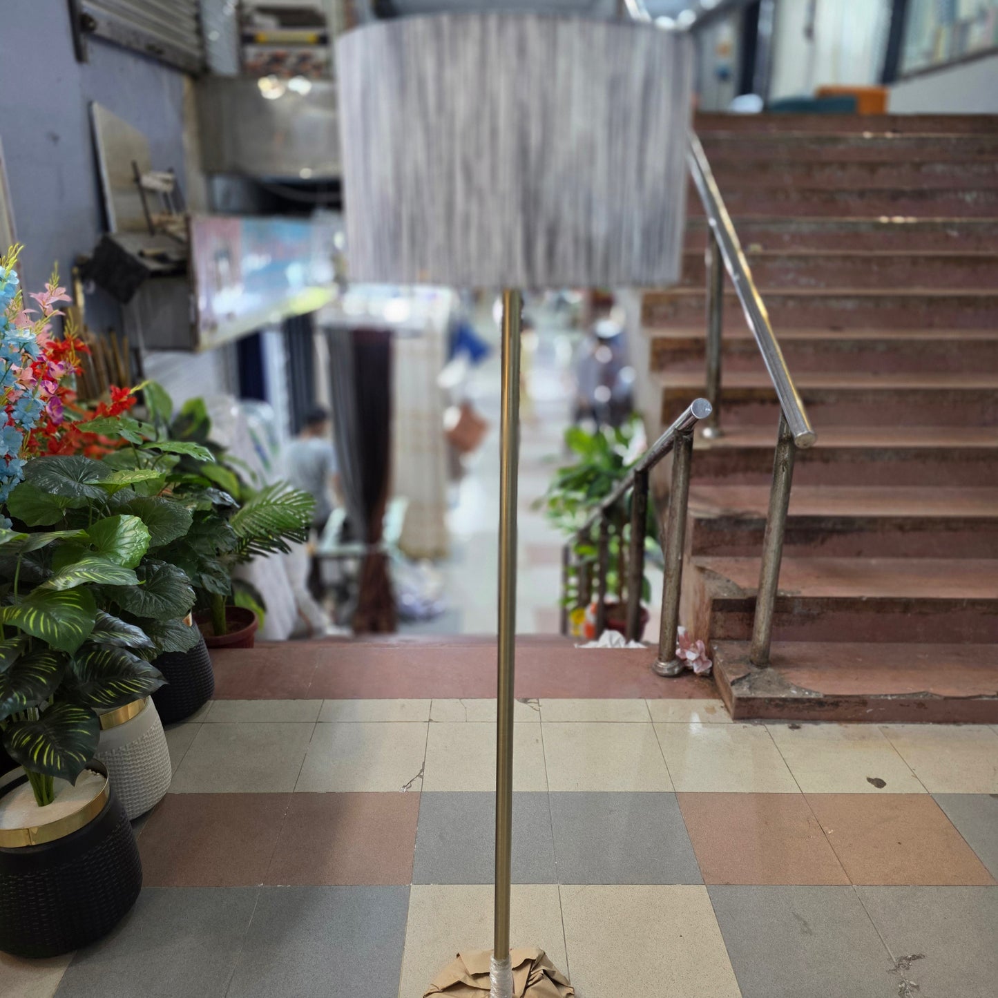 Simple Rod Antique Lamp