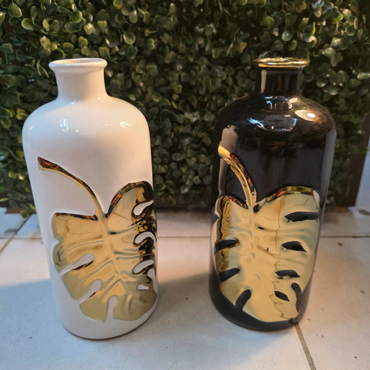 Leaf pattern vase