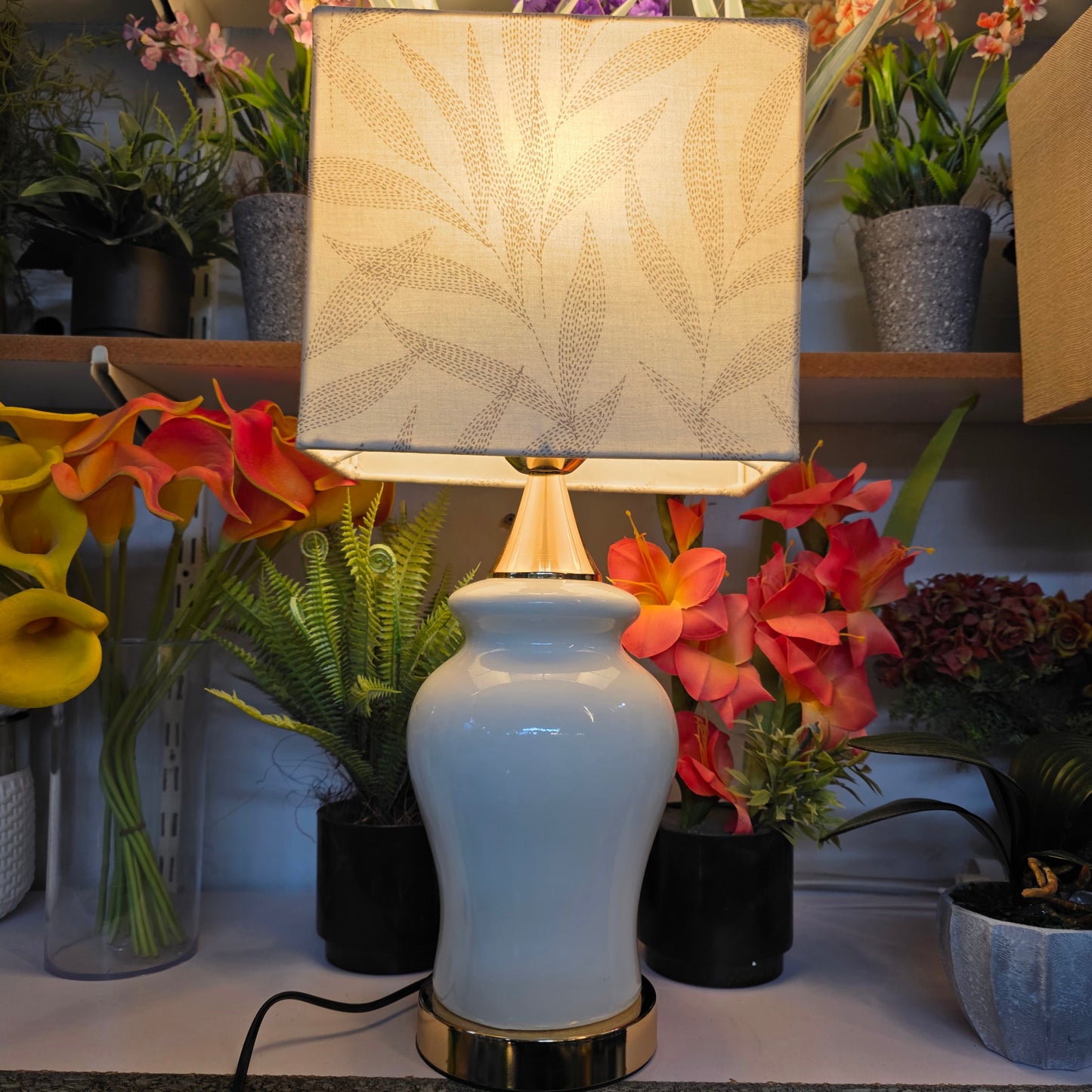 Arc Style Ceramic Lamp