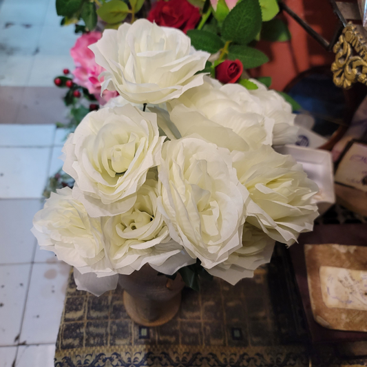 12 in 1 Big White Rose Bunch