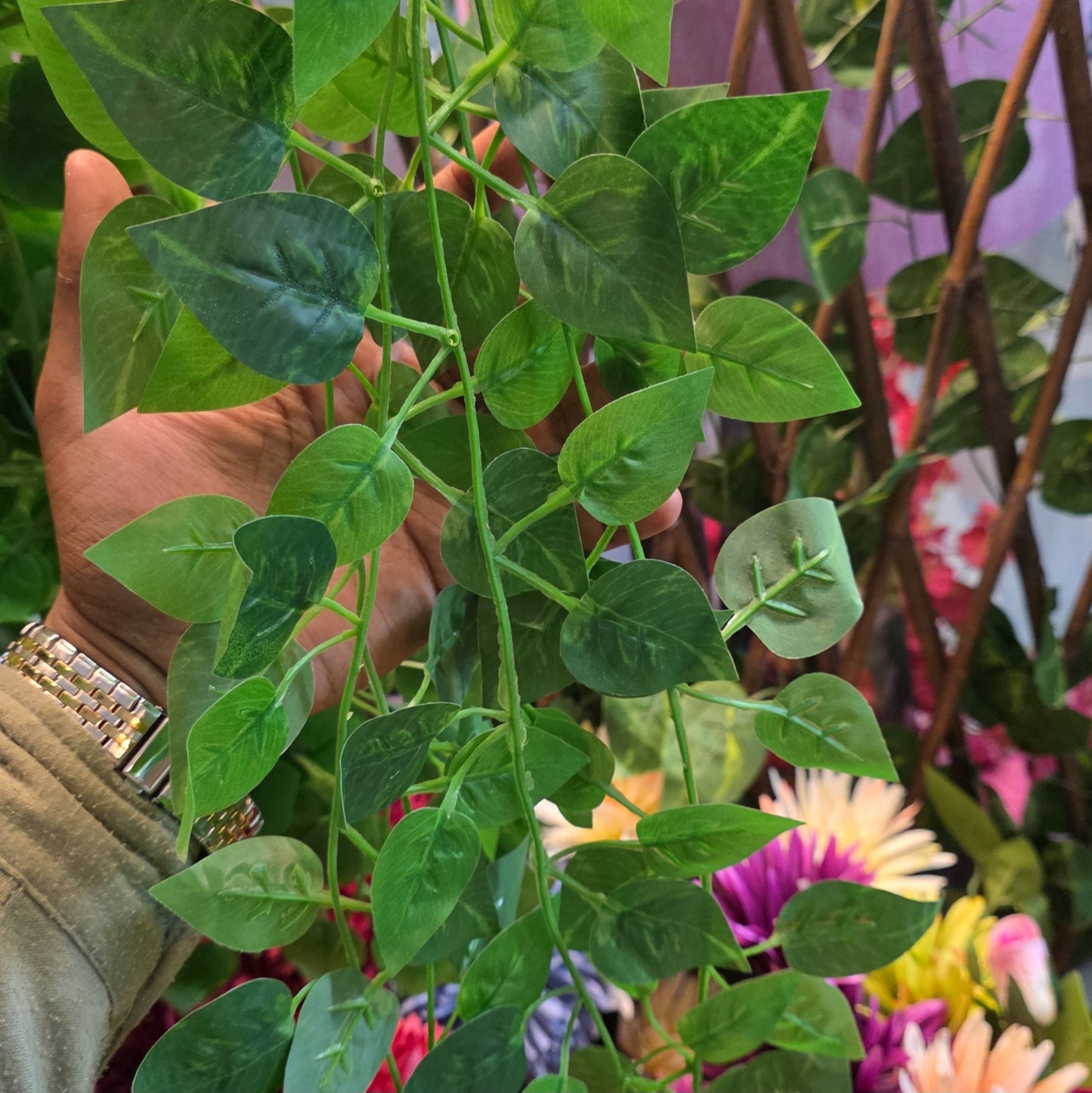 Leaf vine rubber 7ft (pack of 12)